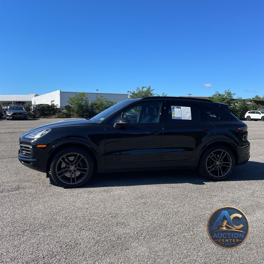 2022 Porsche Cayenne Platinum Edition