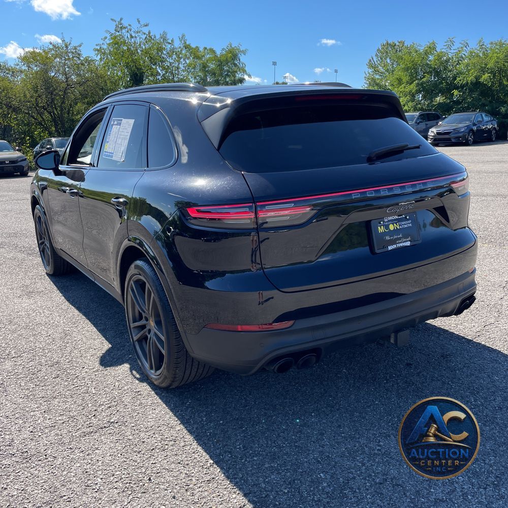 2022 Porsche Cayenne Platinum Edition