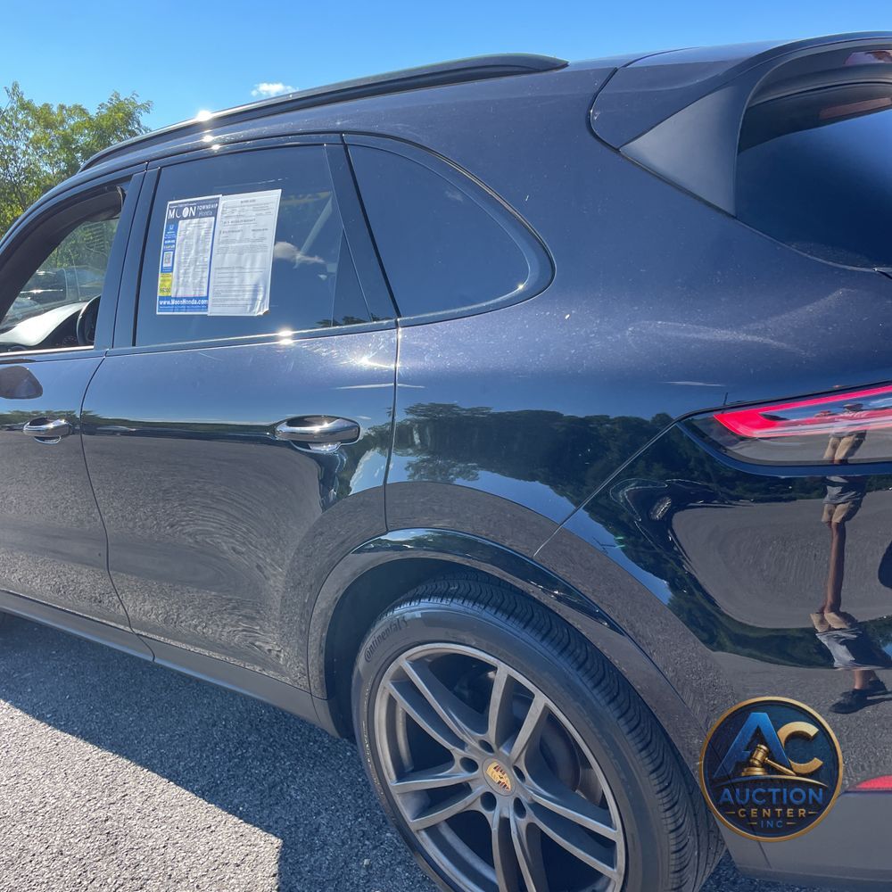 2022 Porsche Cayenne Platinum Edition