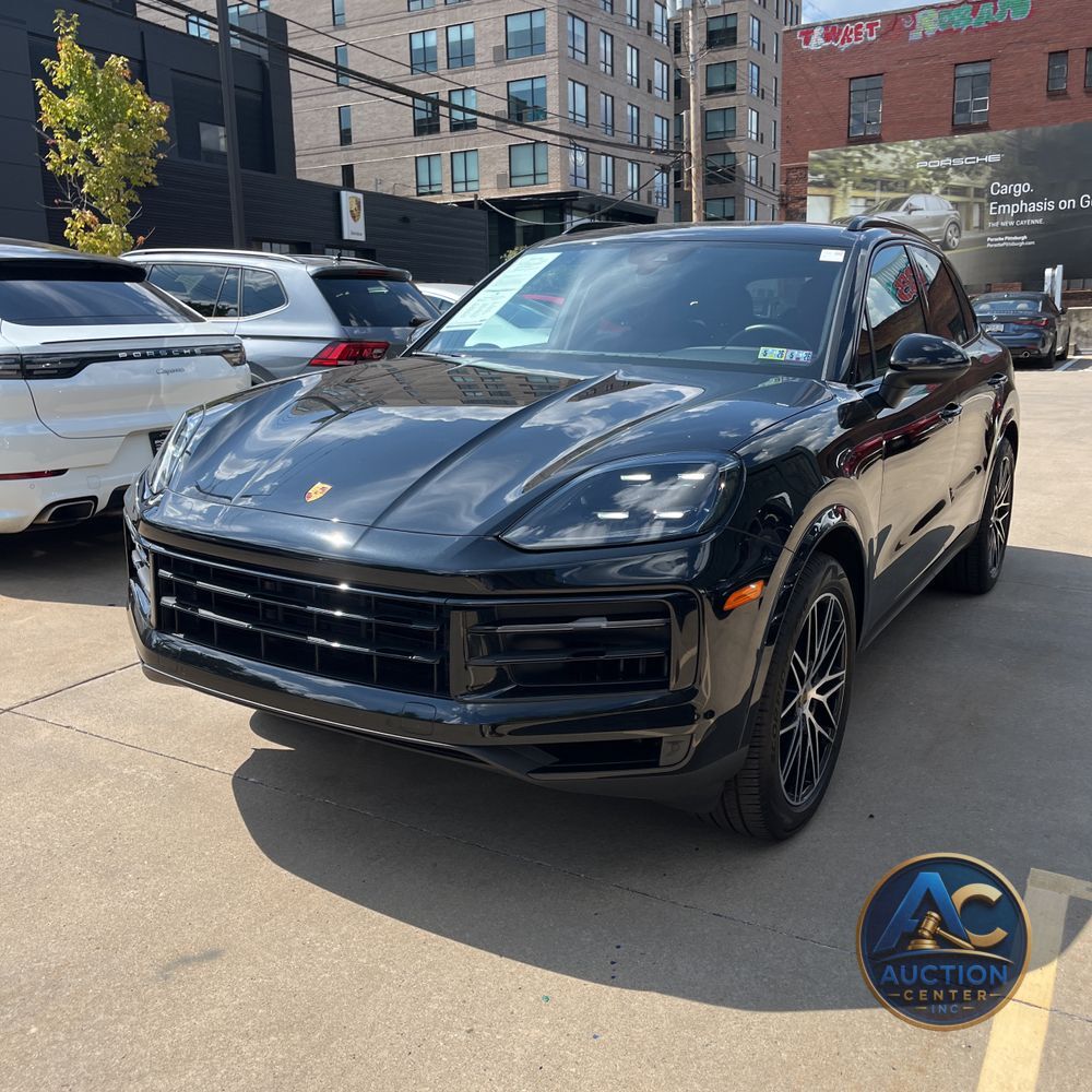 2024 Porsche Cayenne Base