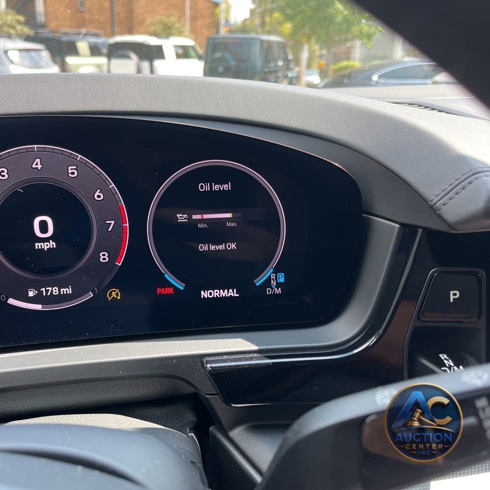 2024 Porsche Cayenne Base