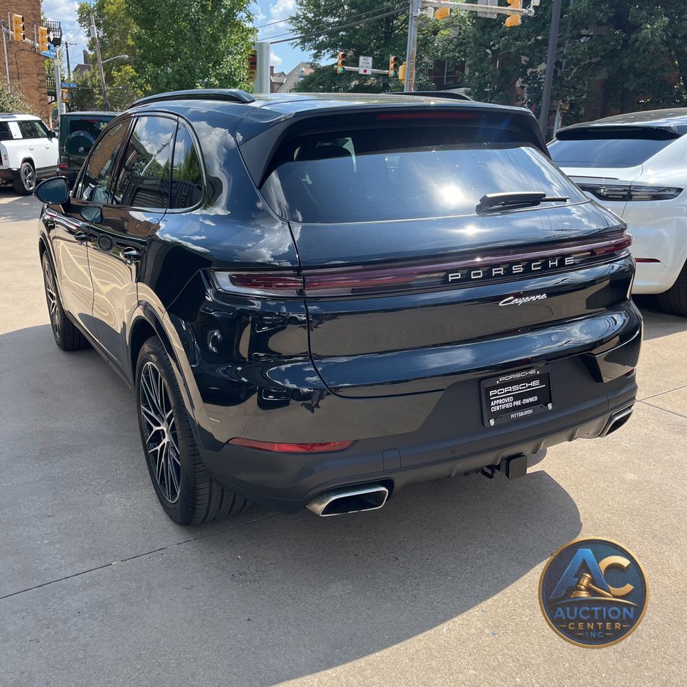 2024 Porsche Cayenne Base