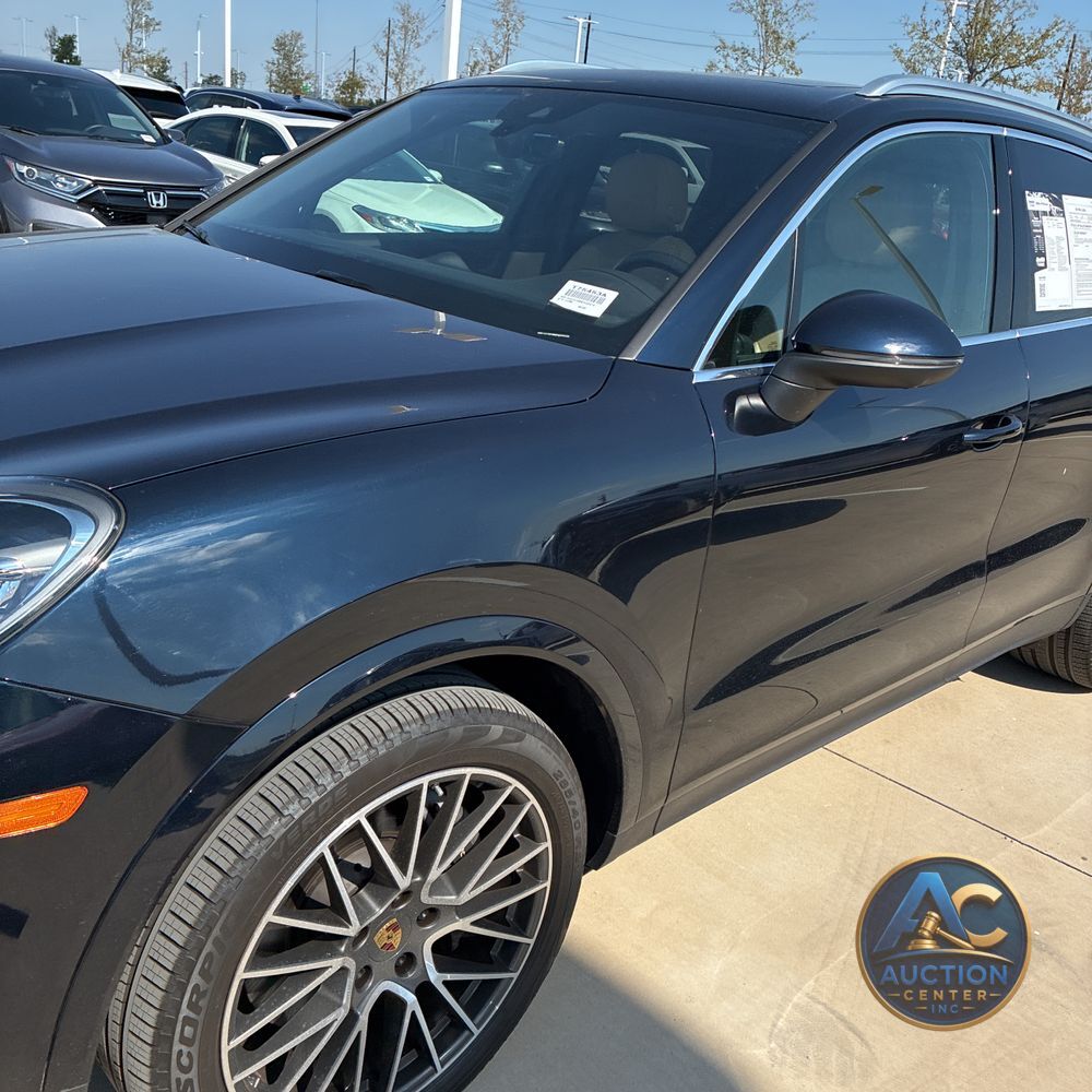 2022 Porsche Cayenne Base