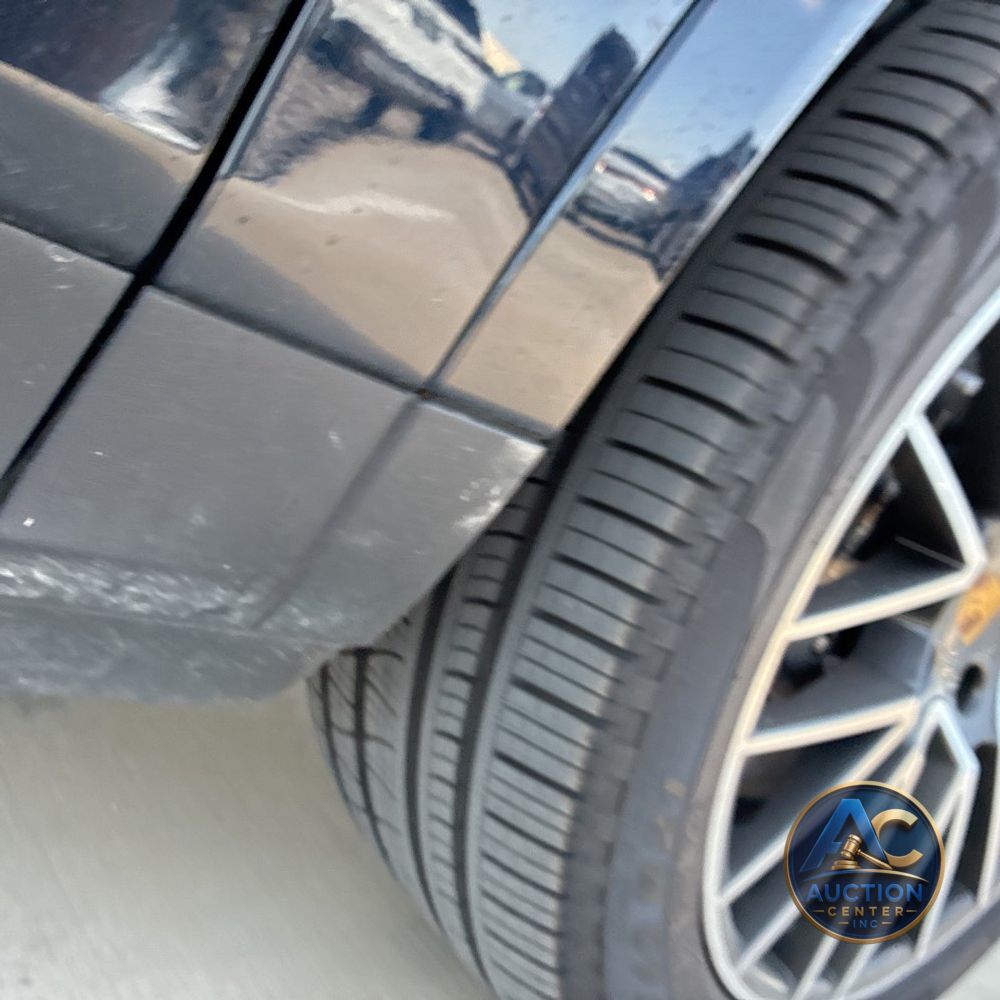 2022 Porsche Cayenne Base