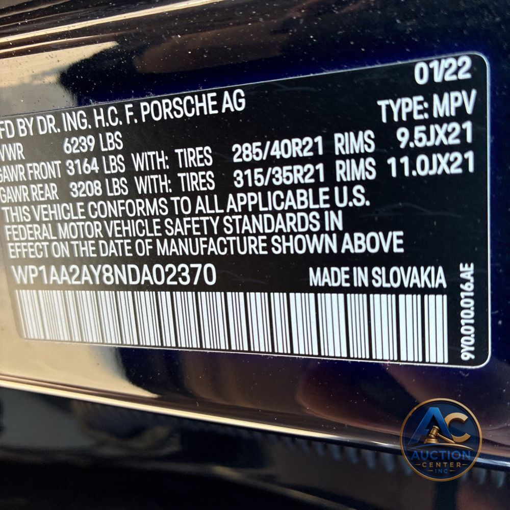 2022 Porsche Cayenne Base