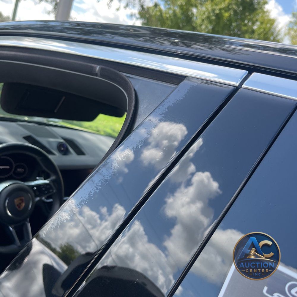 2022 Porsche Cayenne Base