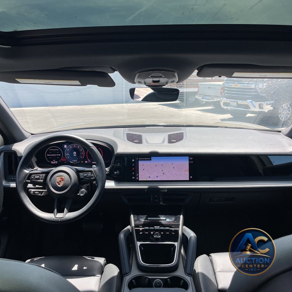 2024 Porsche Cayenne Base