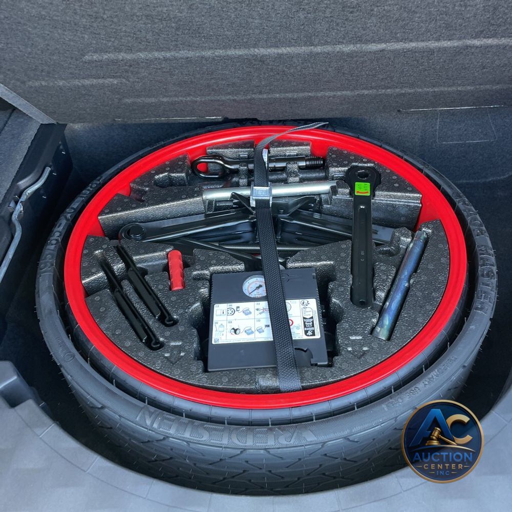 2024 Porsche Cayenne Base