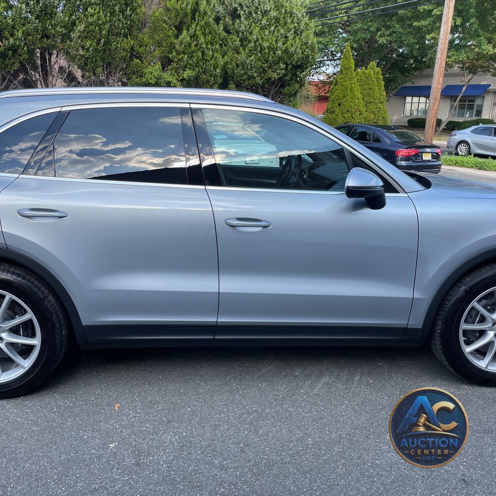 2024 Porsche Cayenne Base