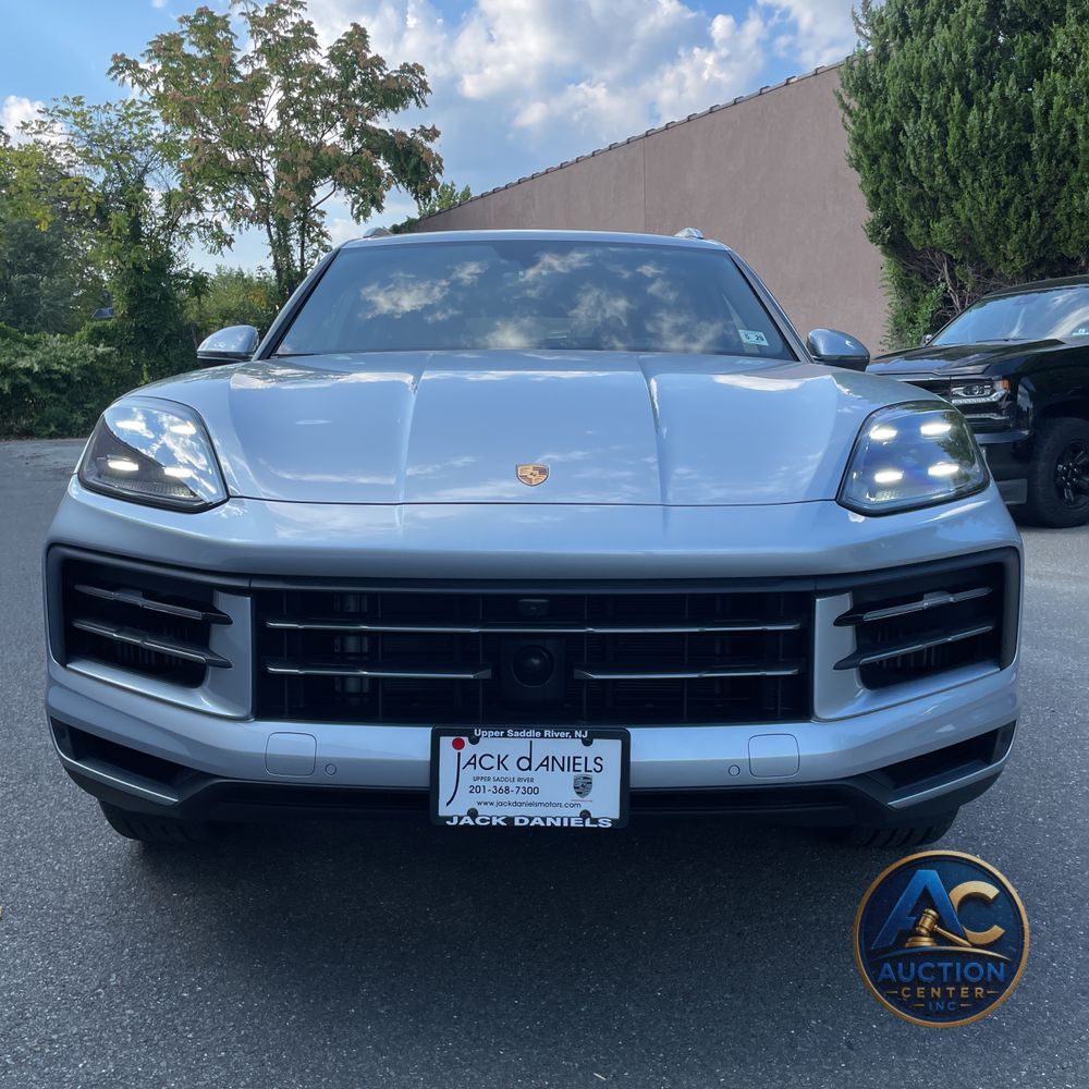 2024 Porsche Cayenne Base