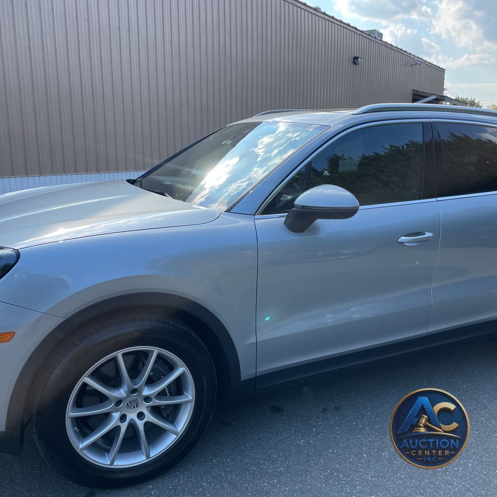 2024 Porsche Cayenne Base