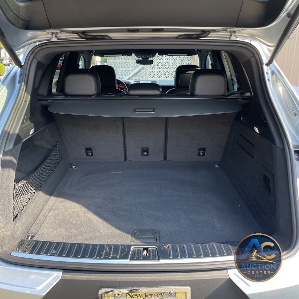 2024 Porsche Cayenne Base