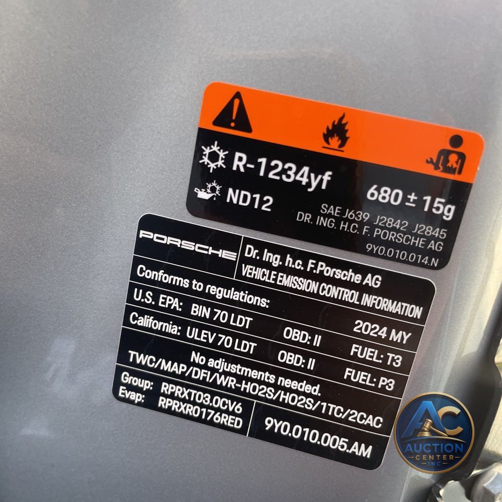 2024 Porsche Cayenne Base