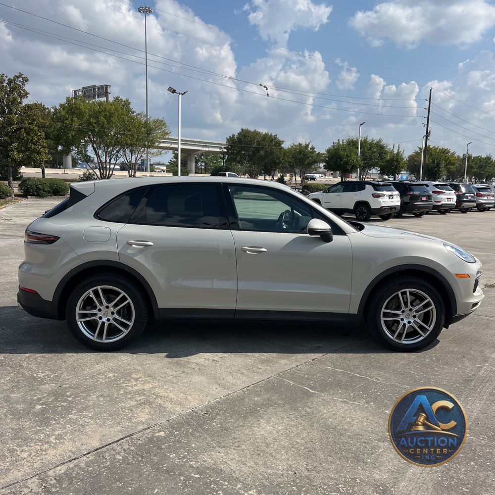 2021 Porsche Cayenne Base