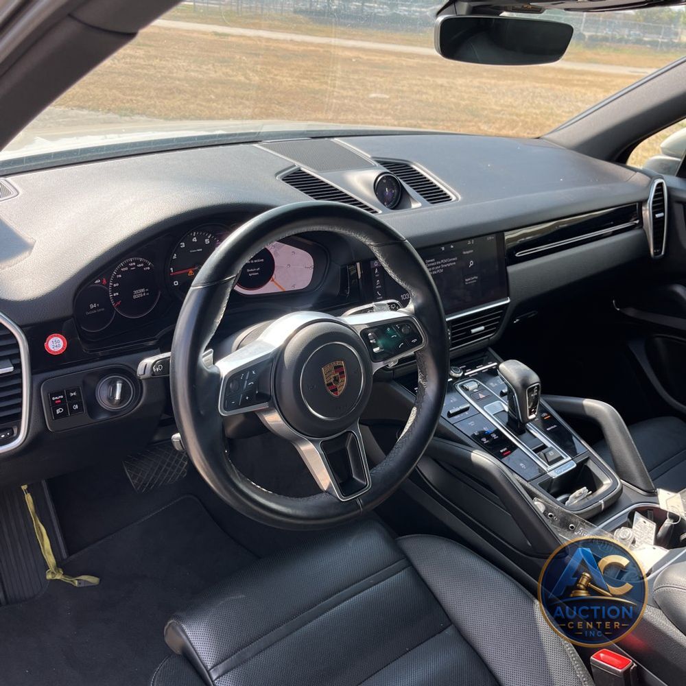 2021 Porsche Cayenne Base