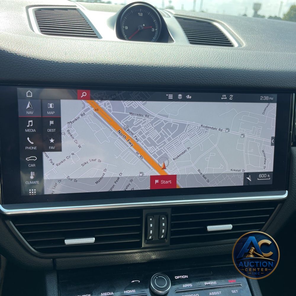 2021 Porsche Cayenne Base