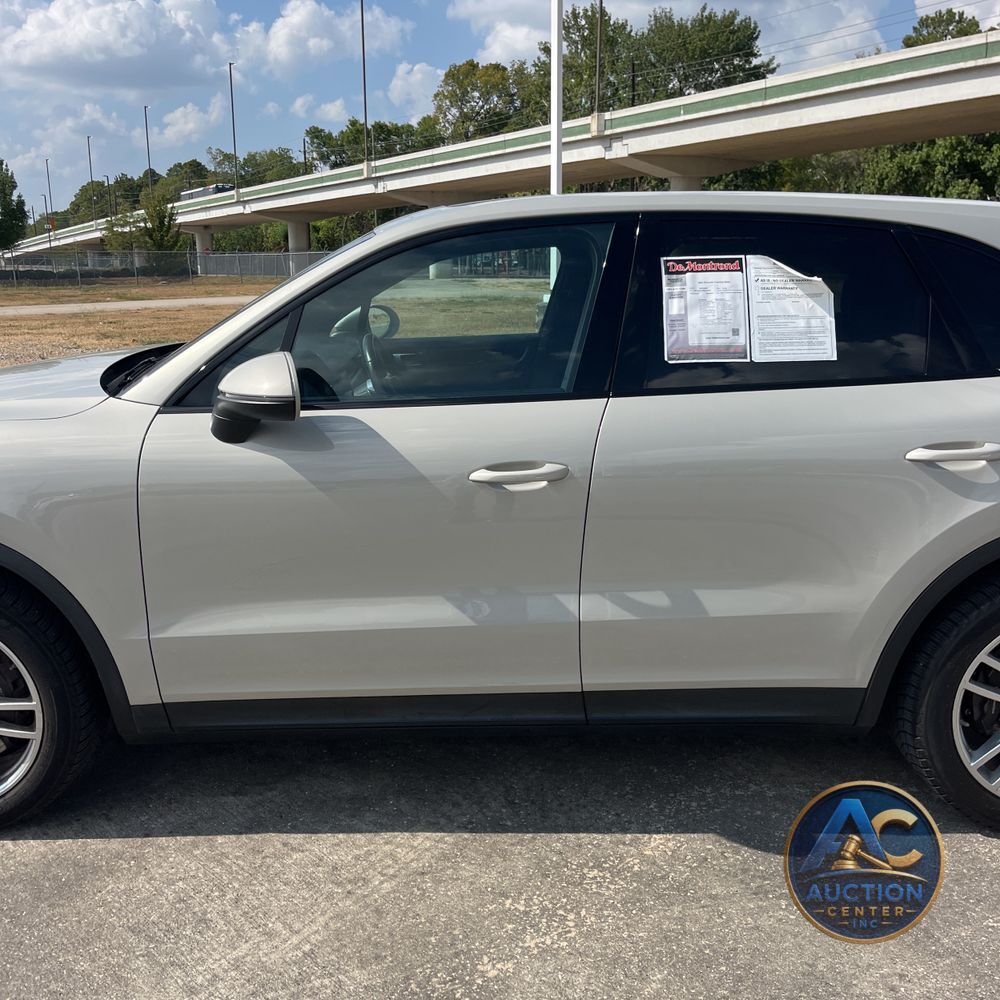 2021 Porsche Cayenne Base