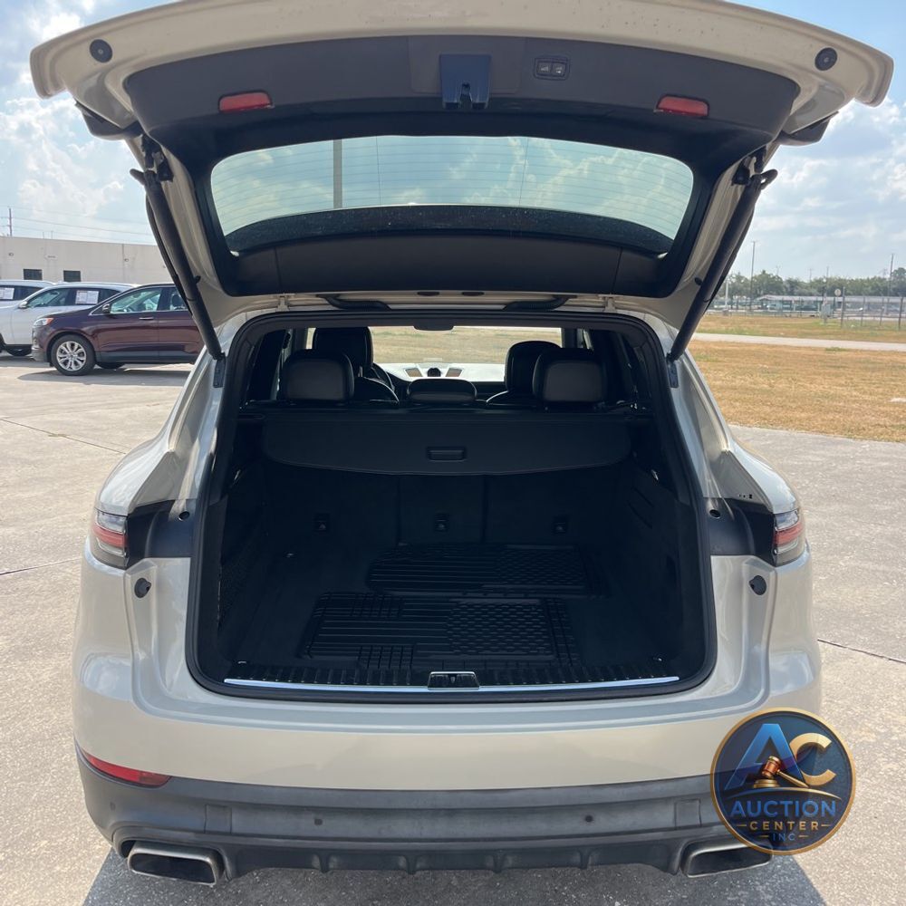 2021 Porsche Cayenne Base