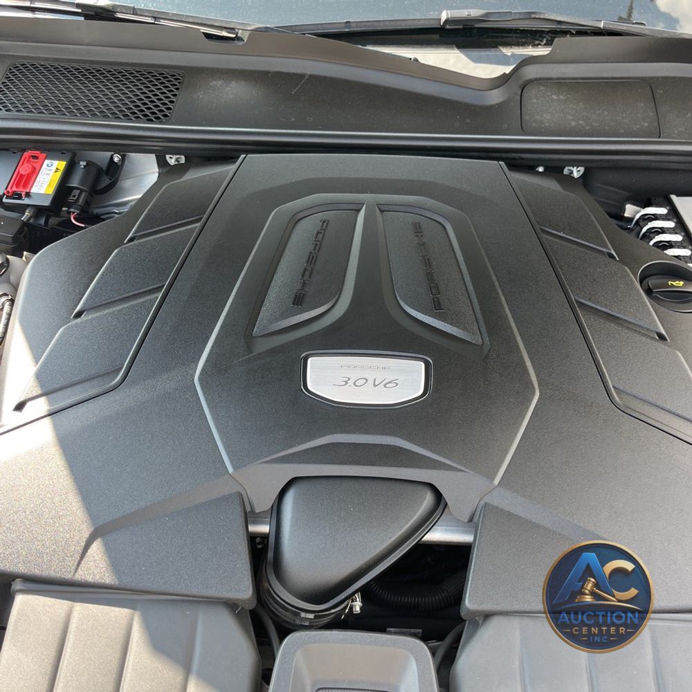 2021 Porsche Cayenne Base