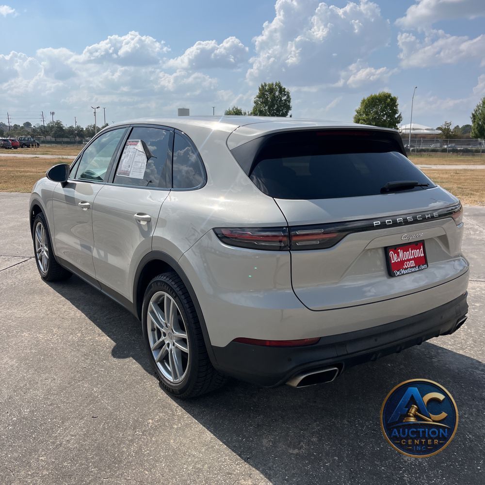 2021 Porsche Cayenne Base