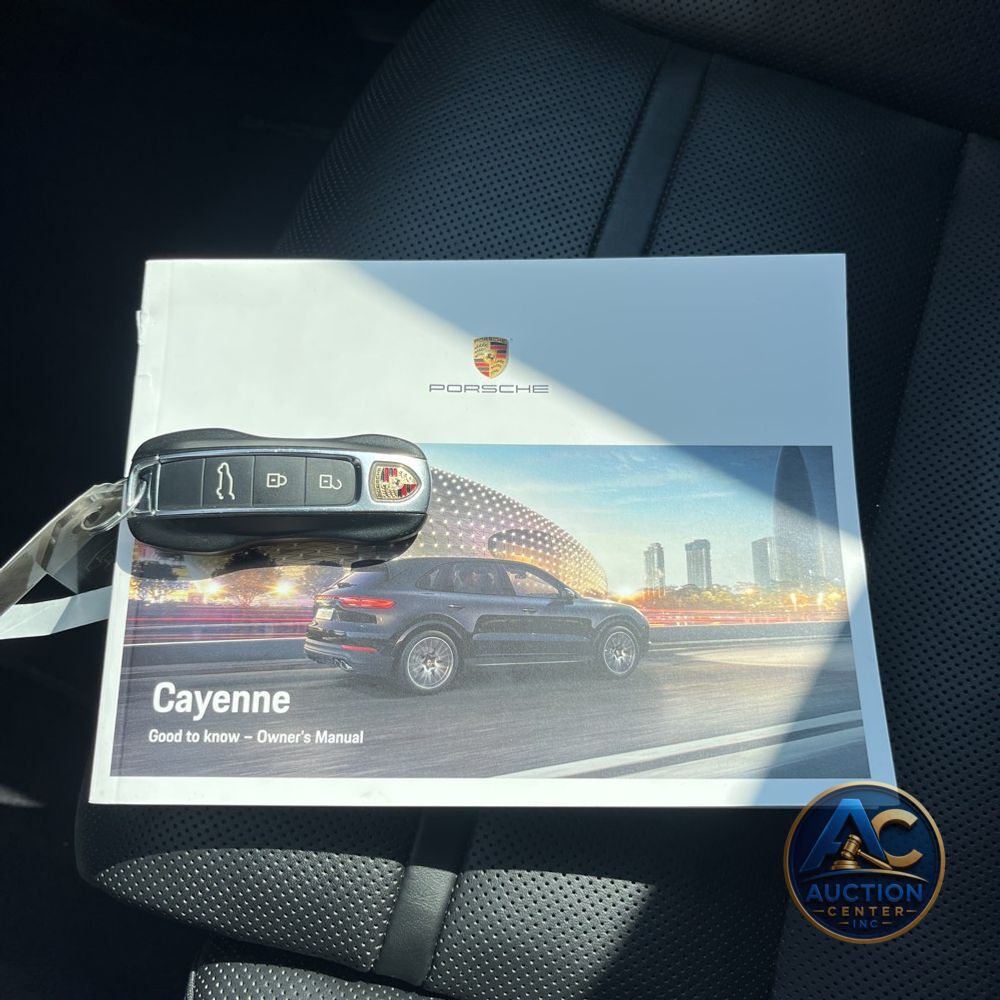 2021 Porsche Cayenne Base