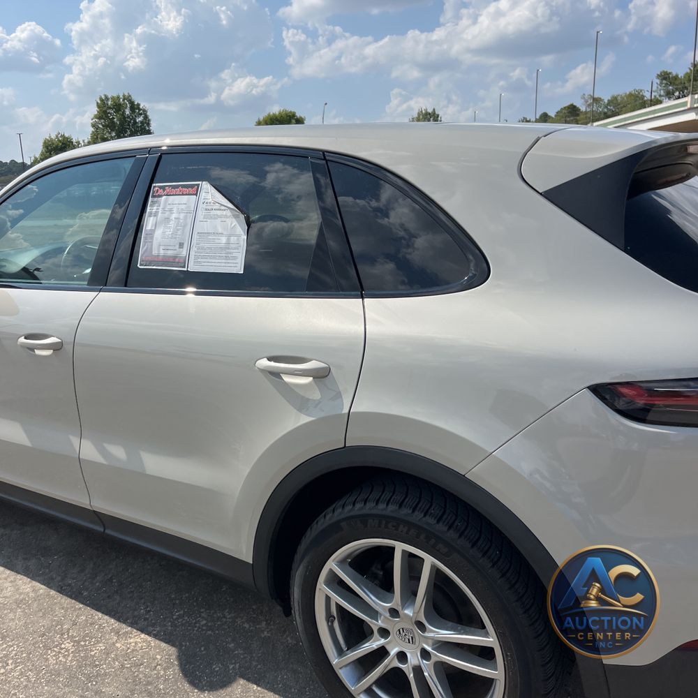 2021 Porsche Cayenne Base
