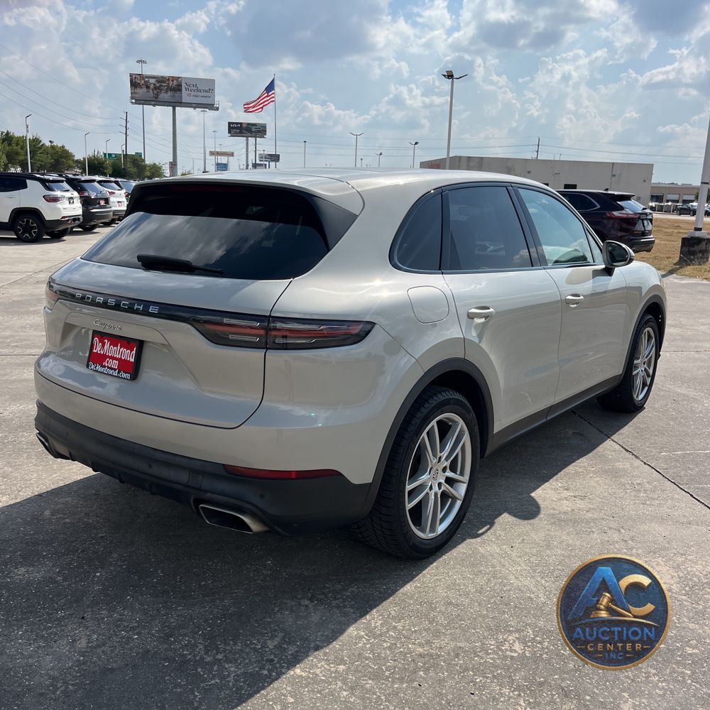 2021 Porsche Cayenne Base
