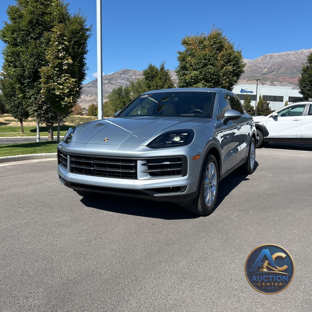 2024 Porsche Cayenne Base