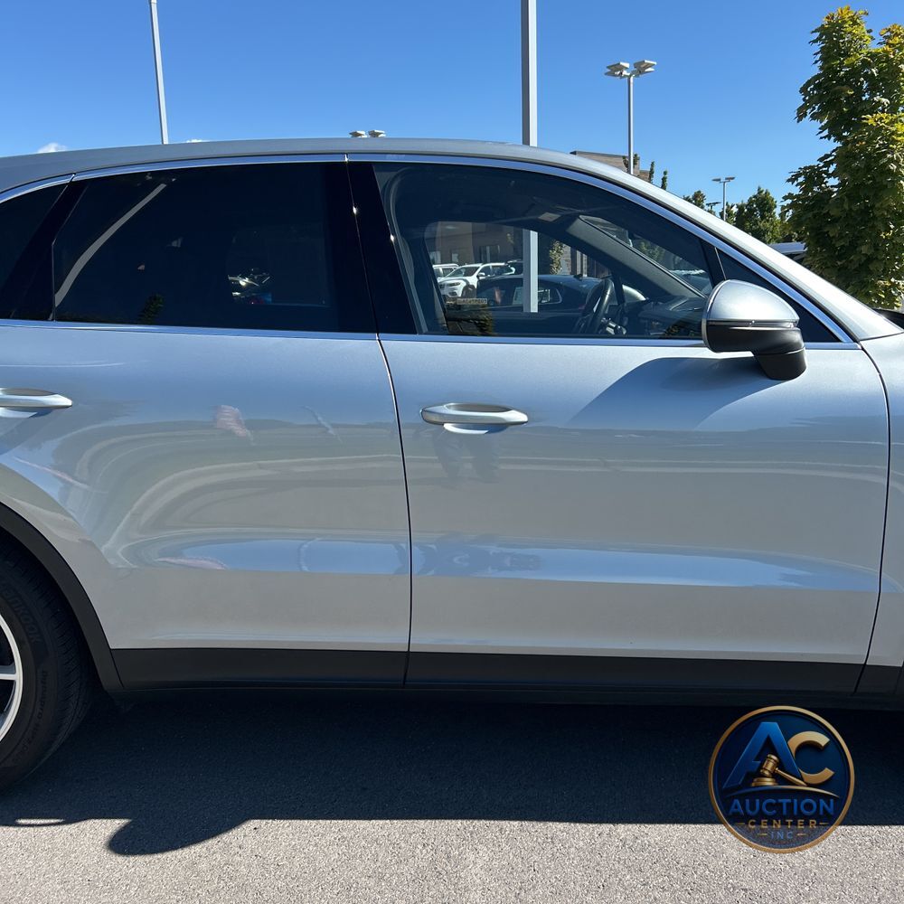 2024 Porsche Cayenne Base
