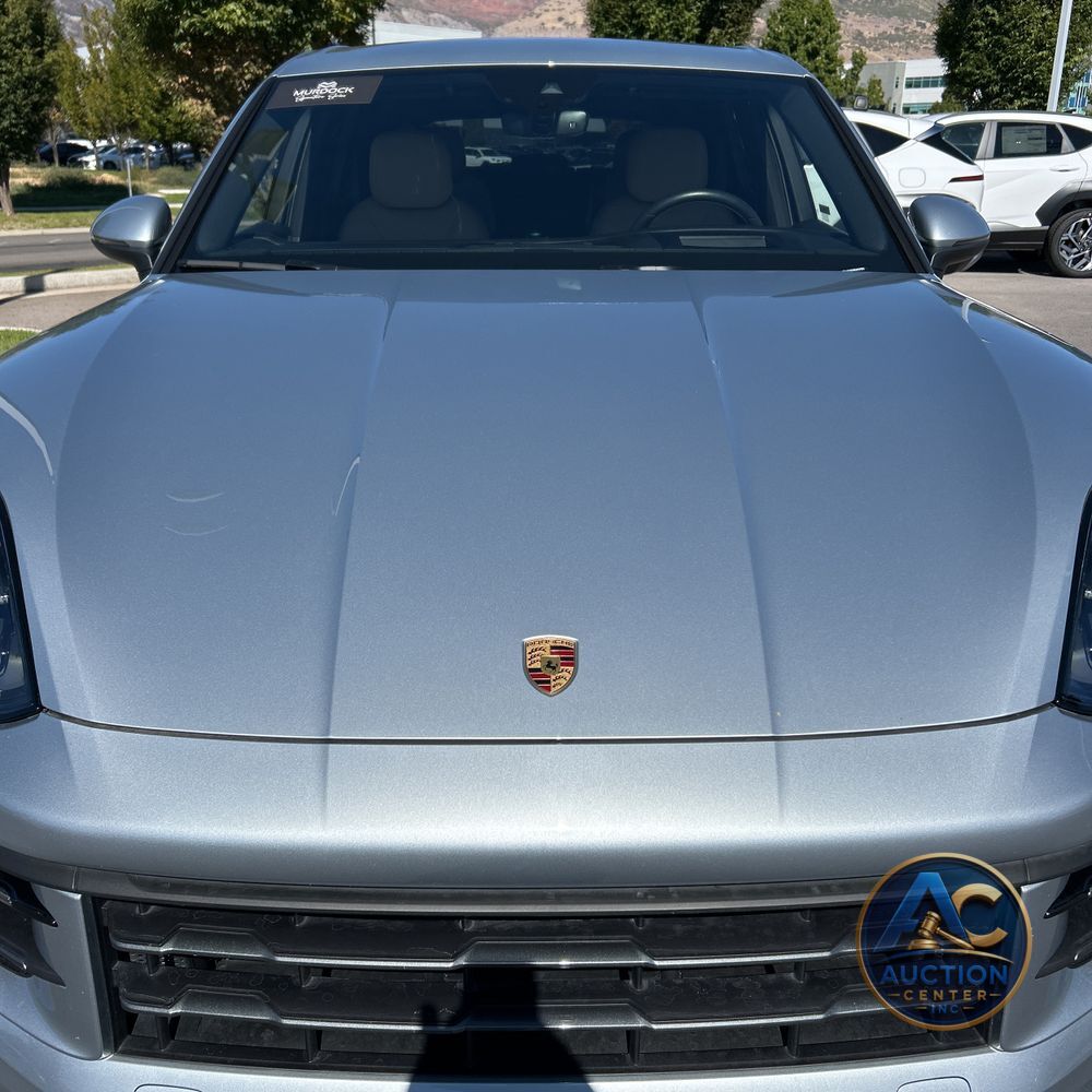 2024 Porsche Cayenne Base