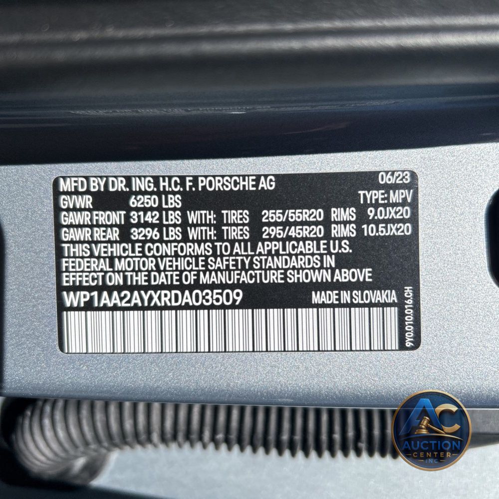 2024 Porsche Cayenne Base