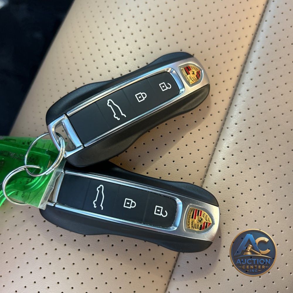 2024 Porsche Cayenne Base