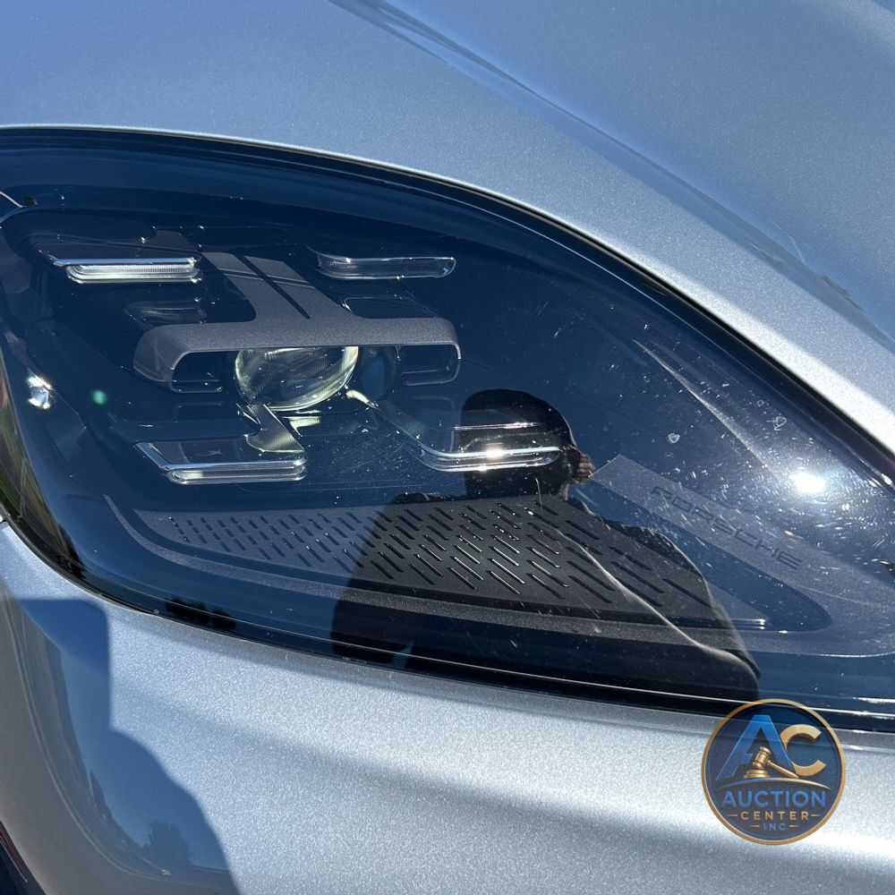 2024 Porsche Cayenne Base
