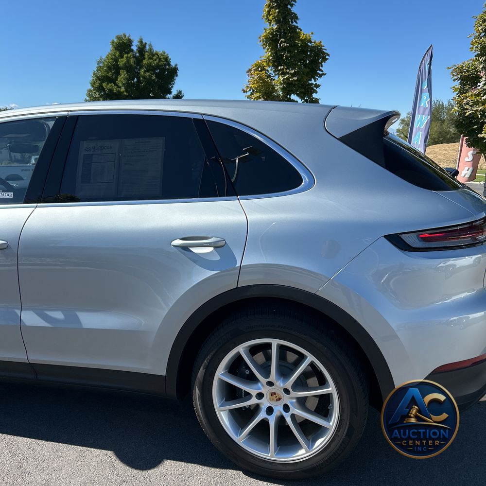 2024 Porsche Cayenne Base