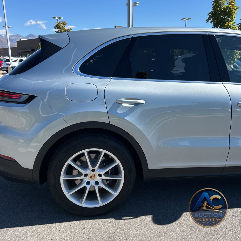 2024 Porsche Cayenne Base
