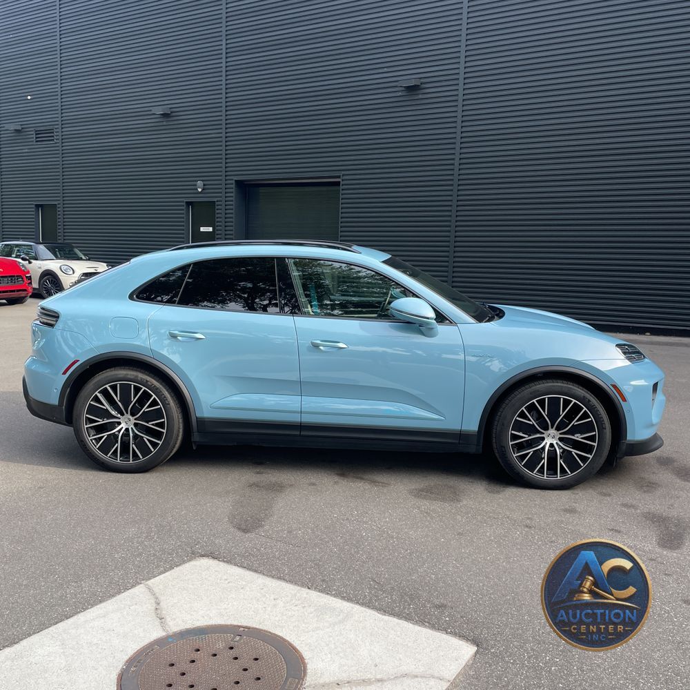 2024 Porsche Macan EV 4
