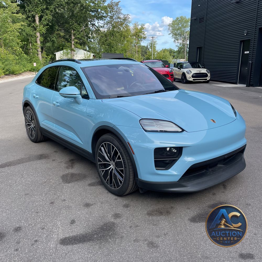 2024 Porsche Macan EV 4