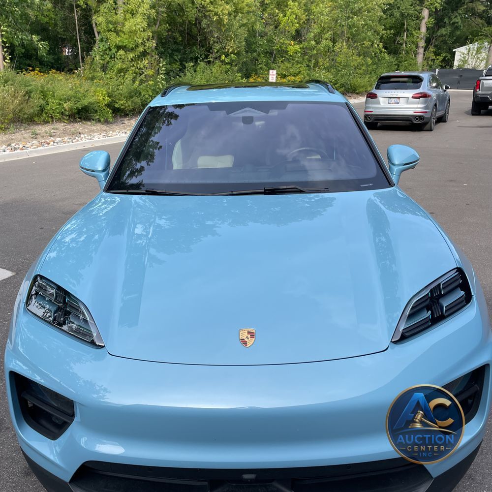 2024 Porsche Macan EV 4