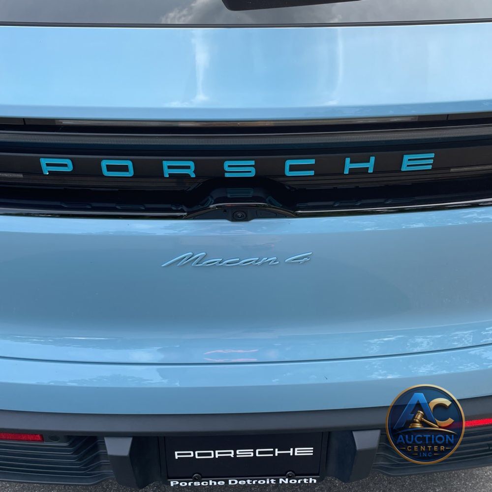 2024 Porsche Macan EV 4