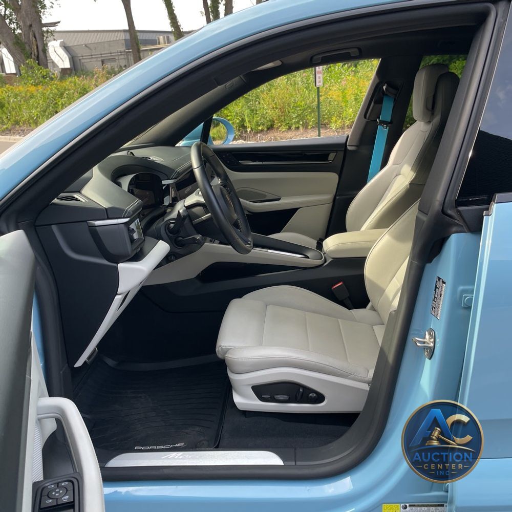 2024 Porsche Macan EV 4