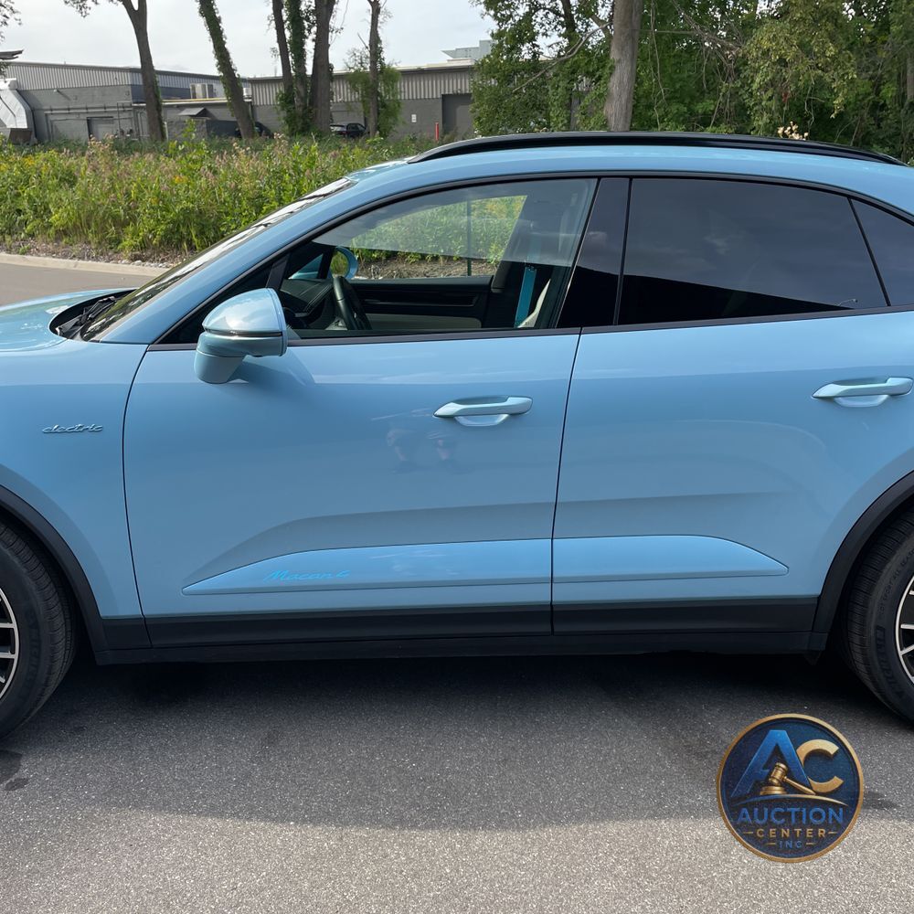 2024 Porsche Macan EV 4