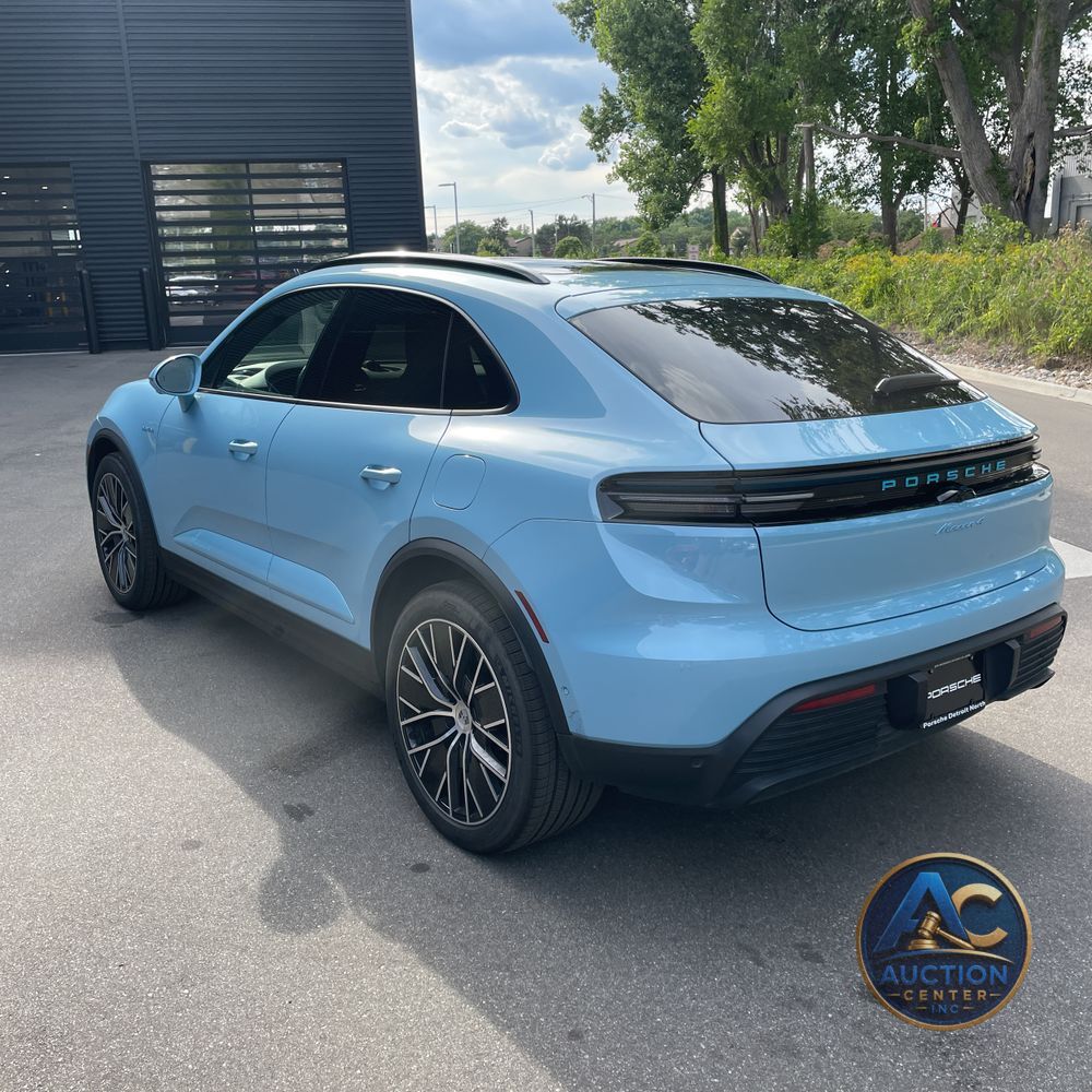 2024 Porsche Macan EV 4
