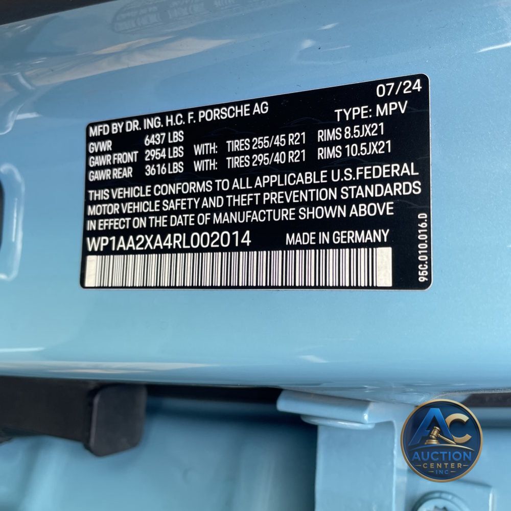 2024 Porsche Macan EV 4