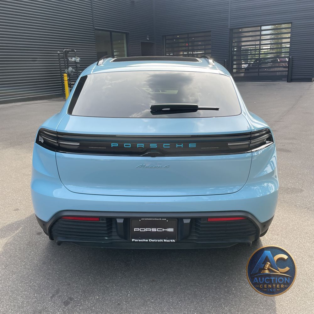 2024 Porsche Macan EV 4