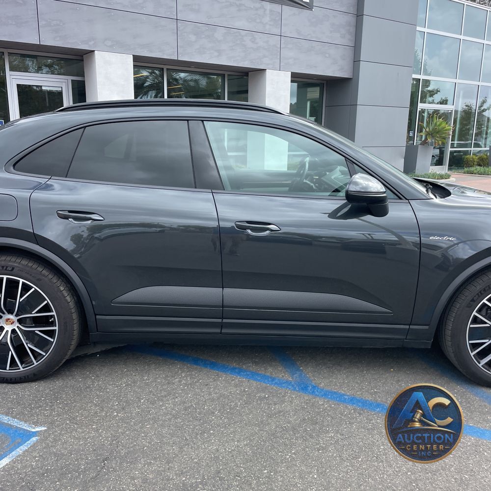 2024 Porsche Macan EV 4