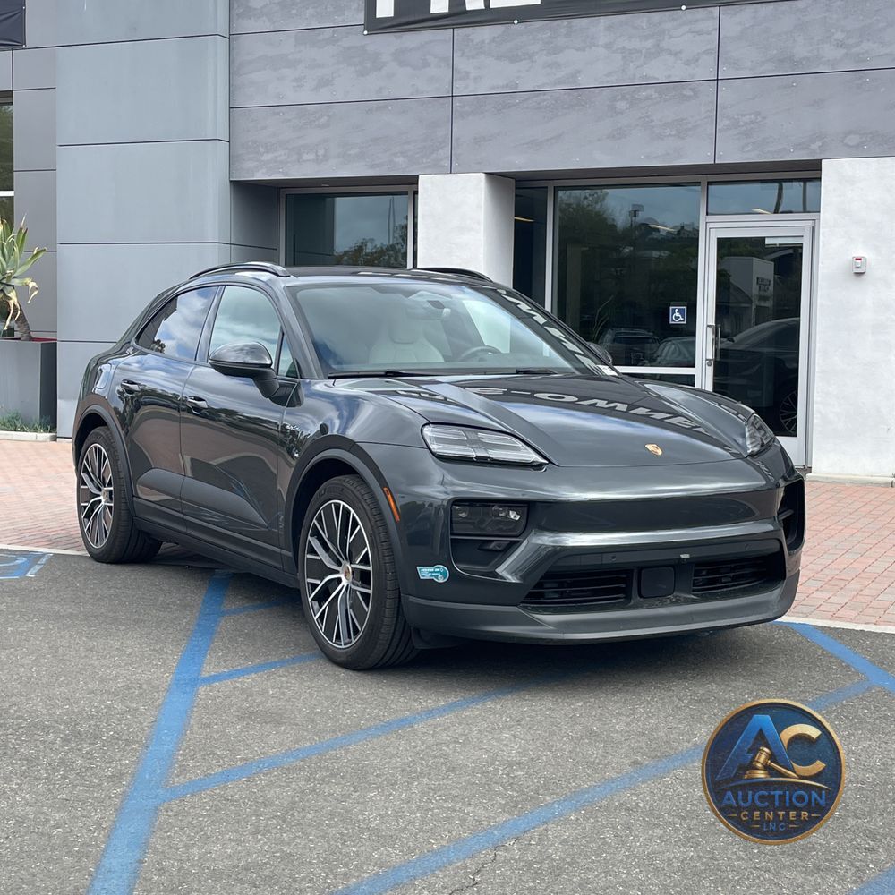 2024 Porsche Macan EV 4