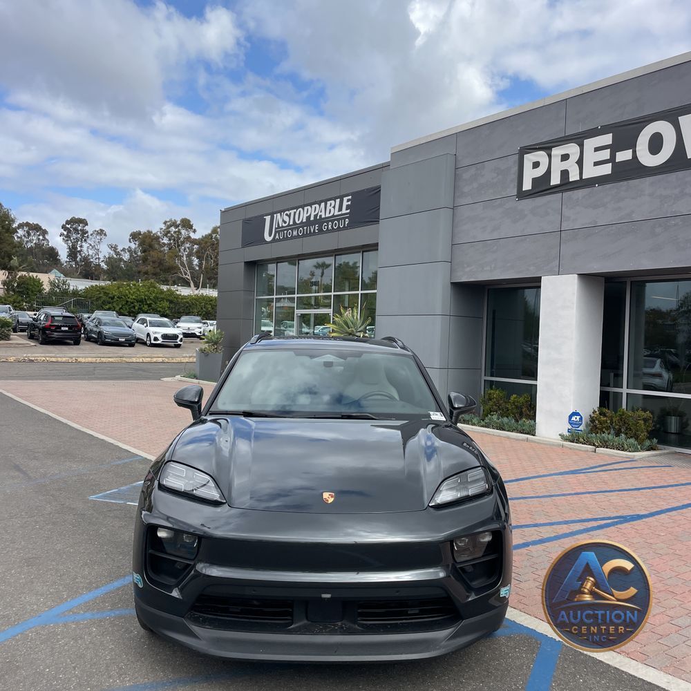2024 Porsche Macan EV 4