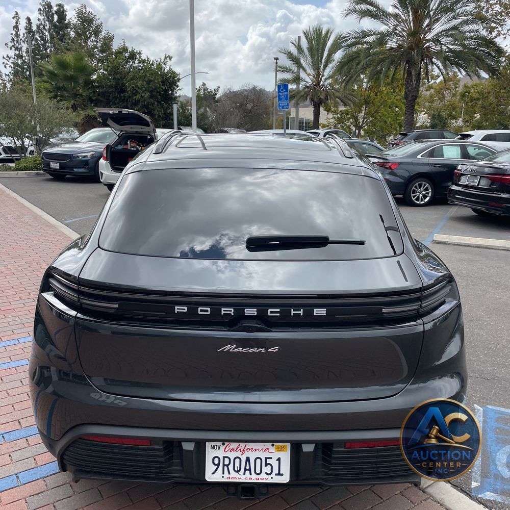 2024 Porsche Macan EV 4