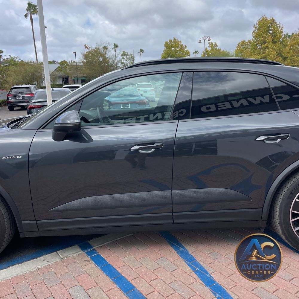 2024 Porsche Macan EV 4