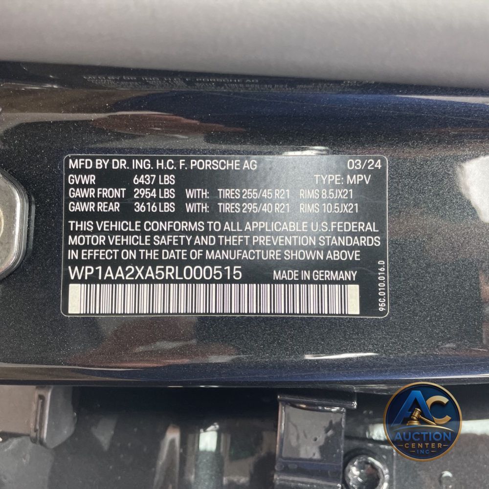 2024 Porsche Macan EV 4